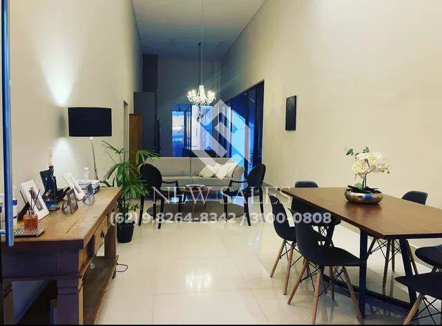 Casa à venda com 3 quartos, 180m² - Foto 2