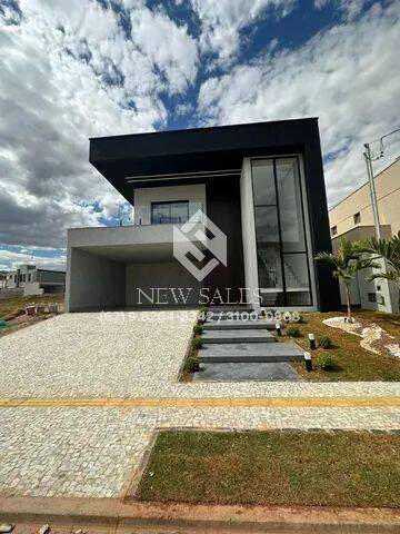 Casa de Condomínio à venda com 4 quartos, 223m² - Foto 1