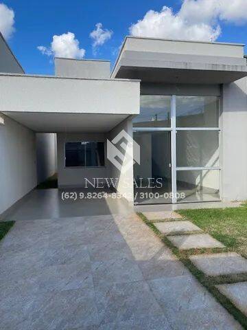 Casa à venda com 3 quartos, 123m² - Foto 1