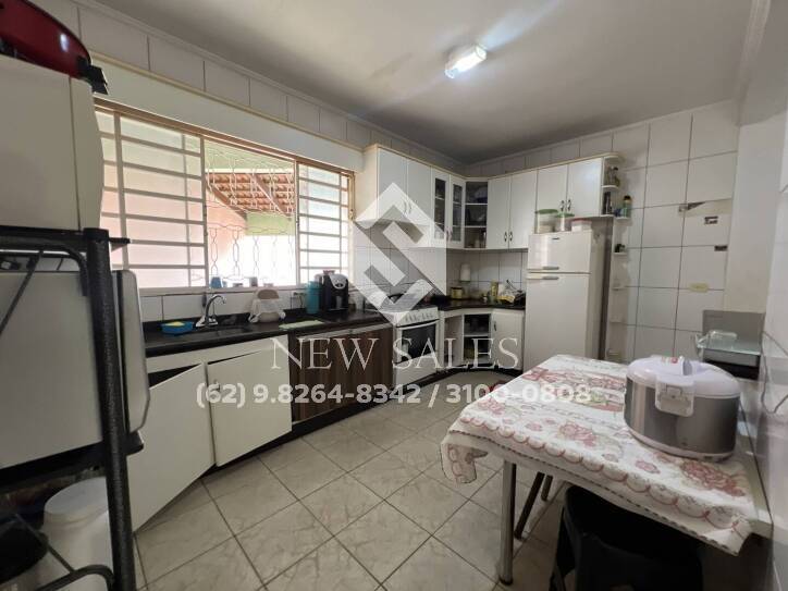 Casa à venda com 3 quartos, 260m² - Foto 6