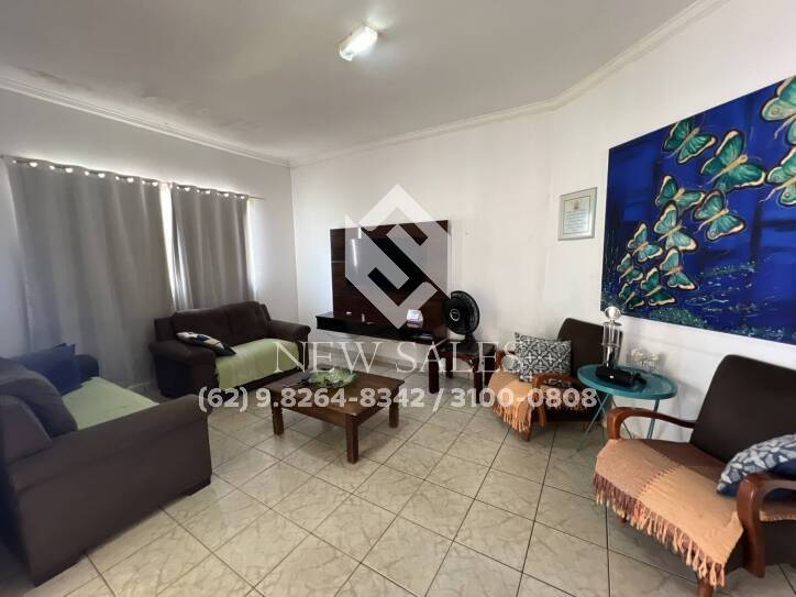 Casa à venda com 3 quartos, 260m² - Foto 2