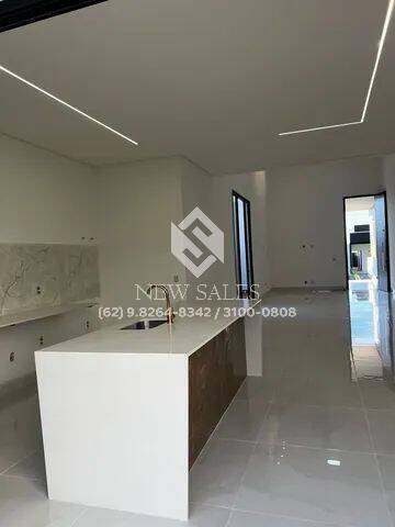 Casa à venda com 4 quartos, 246m² - Foto 8