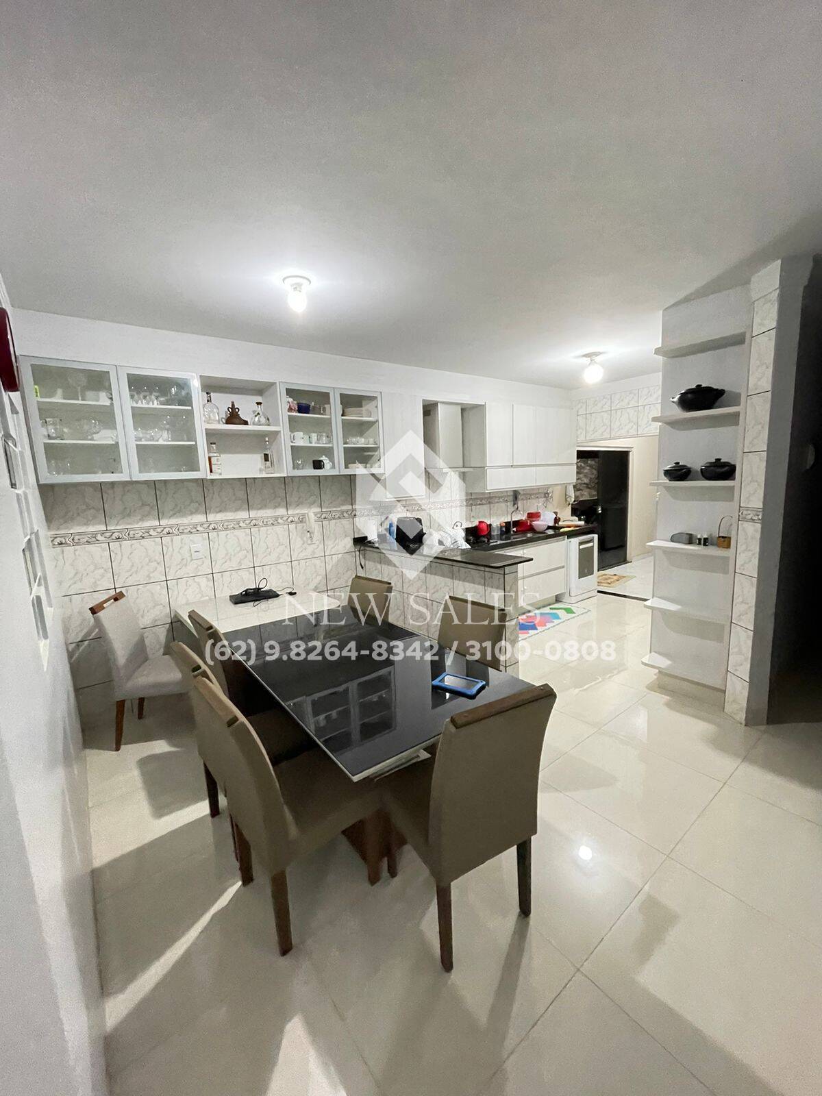 Casa à venda com 3 quartos, 600m² - Foto 8