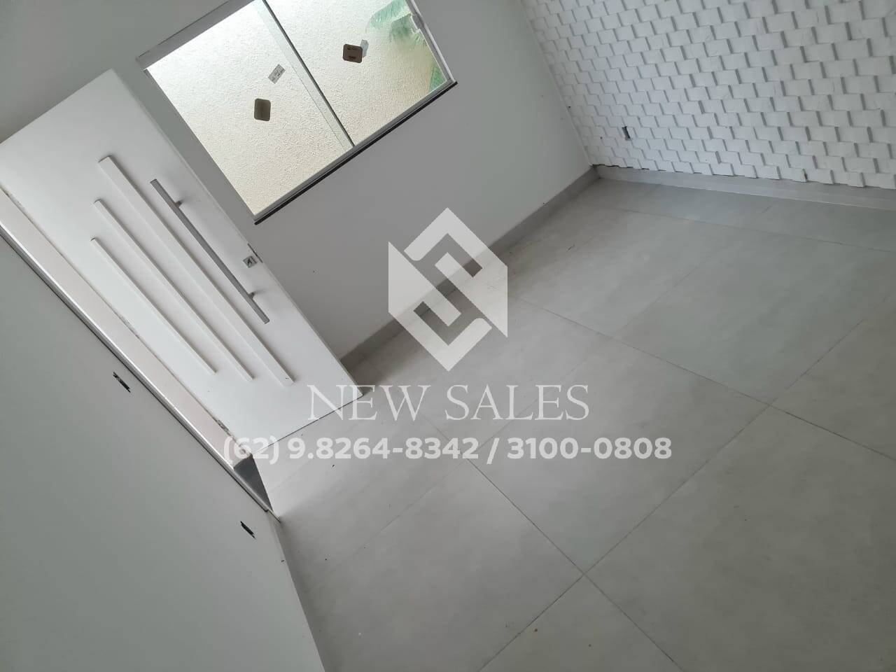 Casa à venda com 3 quartos, 180m² - Foto 2