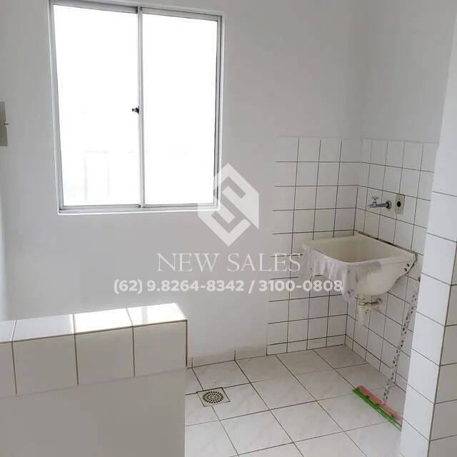 Casa à venda com 2 quartos, 55m² - Foto 2