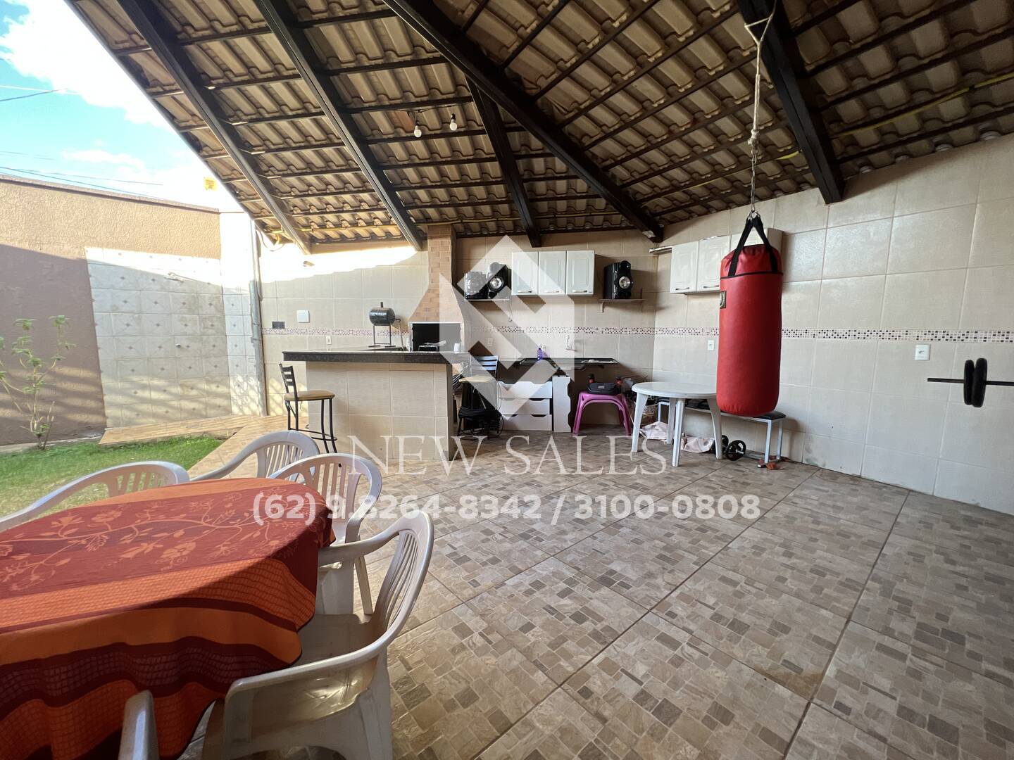 Casa à venda com 4 quartos, 300m² - Foto 16