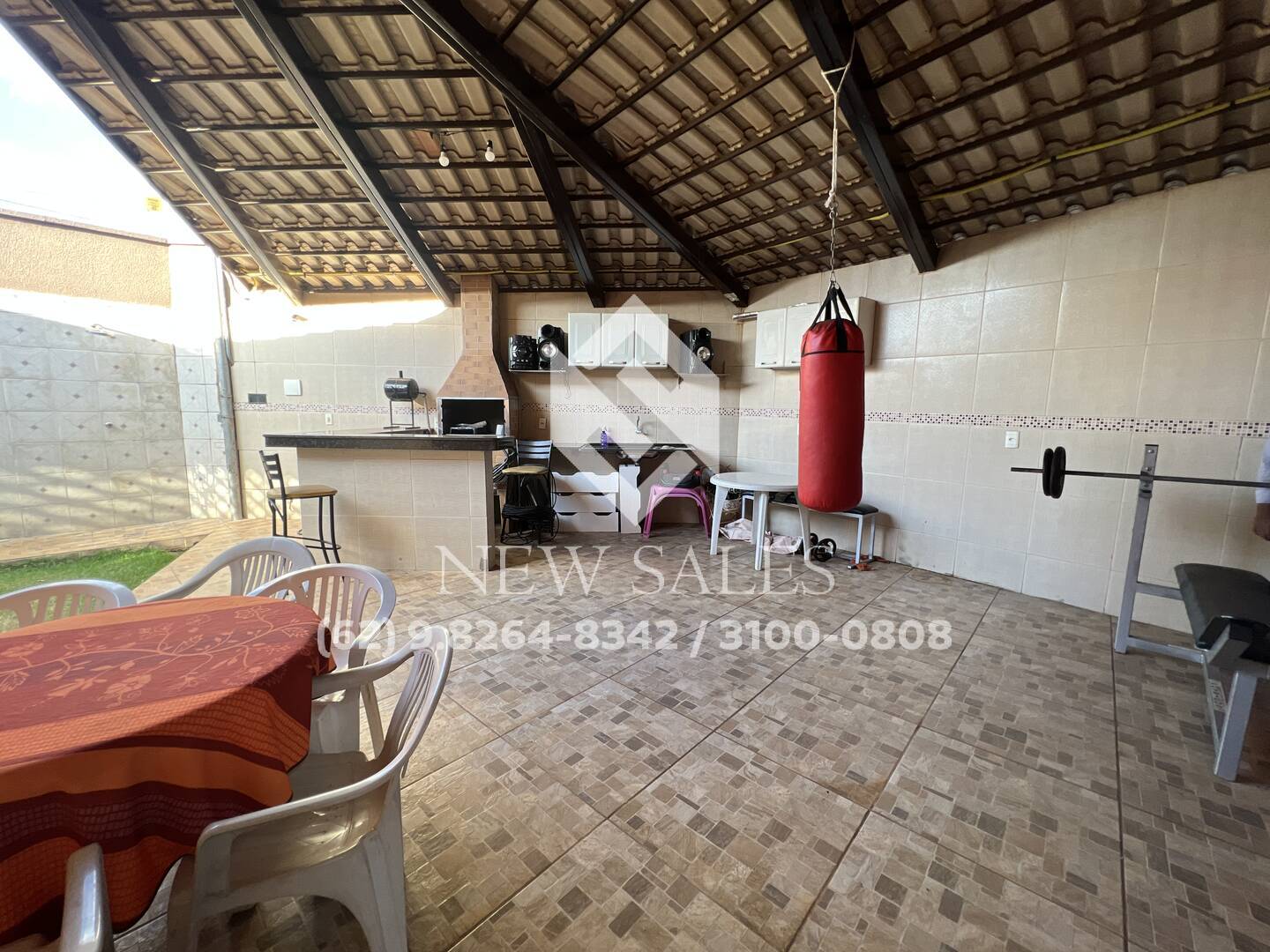 Casa à venda com 4 quartos, 300m² - Foto 15