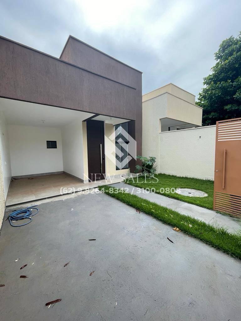 Casa à venda com 3 quartos, 210m² - Foto 2