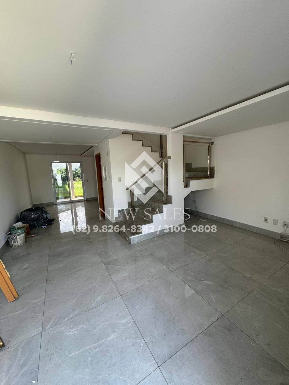 Casa à venda com 3 quartos, 176m² - Foto 3