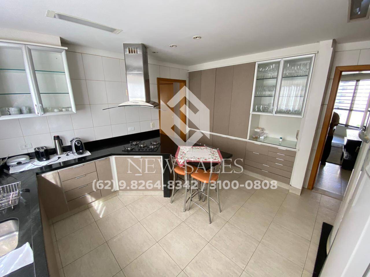 Apartamento à venda com 4 quartos, 230m² - Foto 8