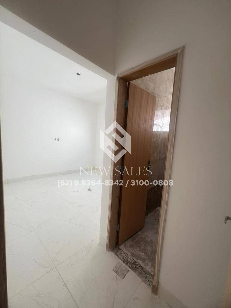 Casa à venda com 3 quartos, 120m² - Foto 2