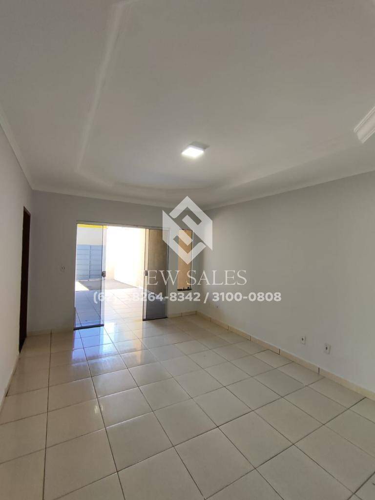 Casa à venda com 3 quartos, 207m² - Foto 2