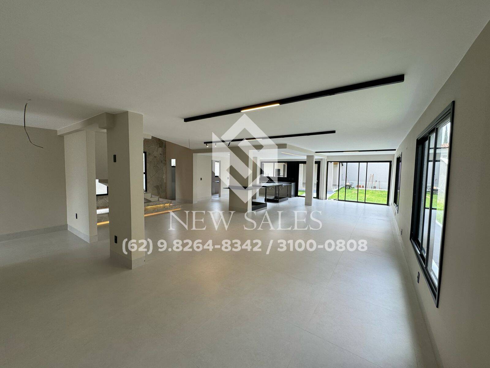 Casa à venda com 4 quartos, 420m² - Foto 7