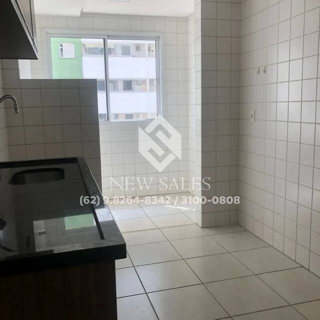 Apartamento à venda com 2 quartos, 72m² - Foto 2