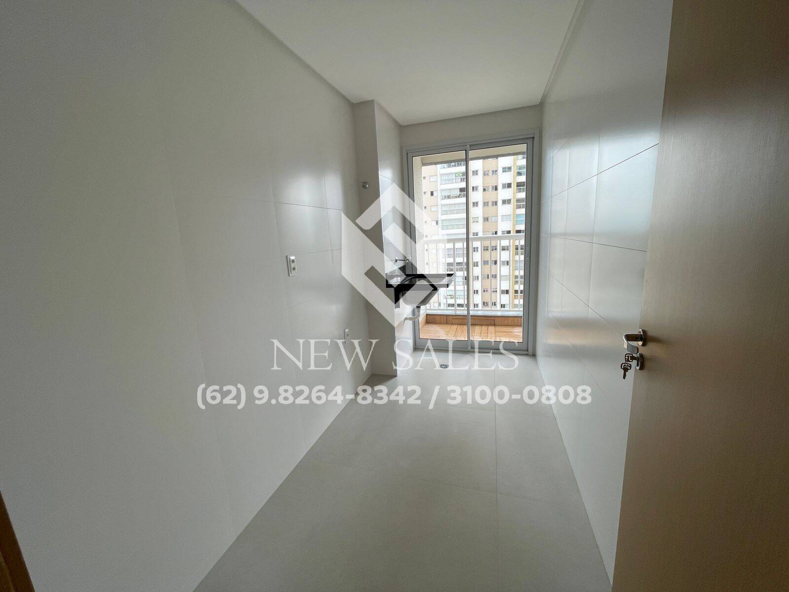 Apartamento à venda com 3 quartos, 130m² - Foto 5