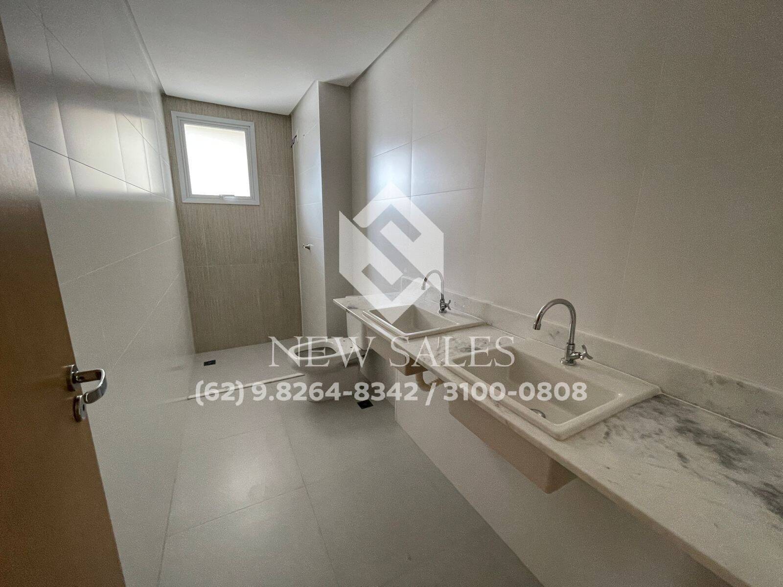 Apartamento à venda com 3 quartos, 130m² - Foto 4