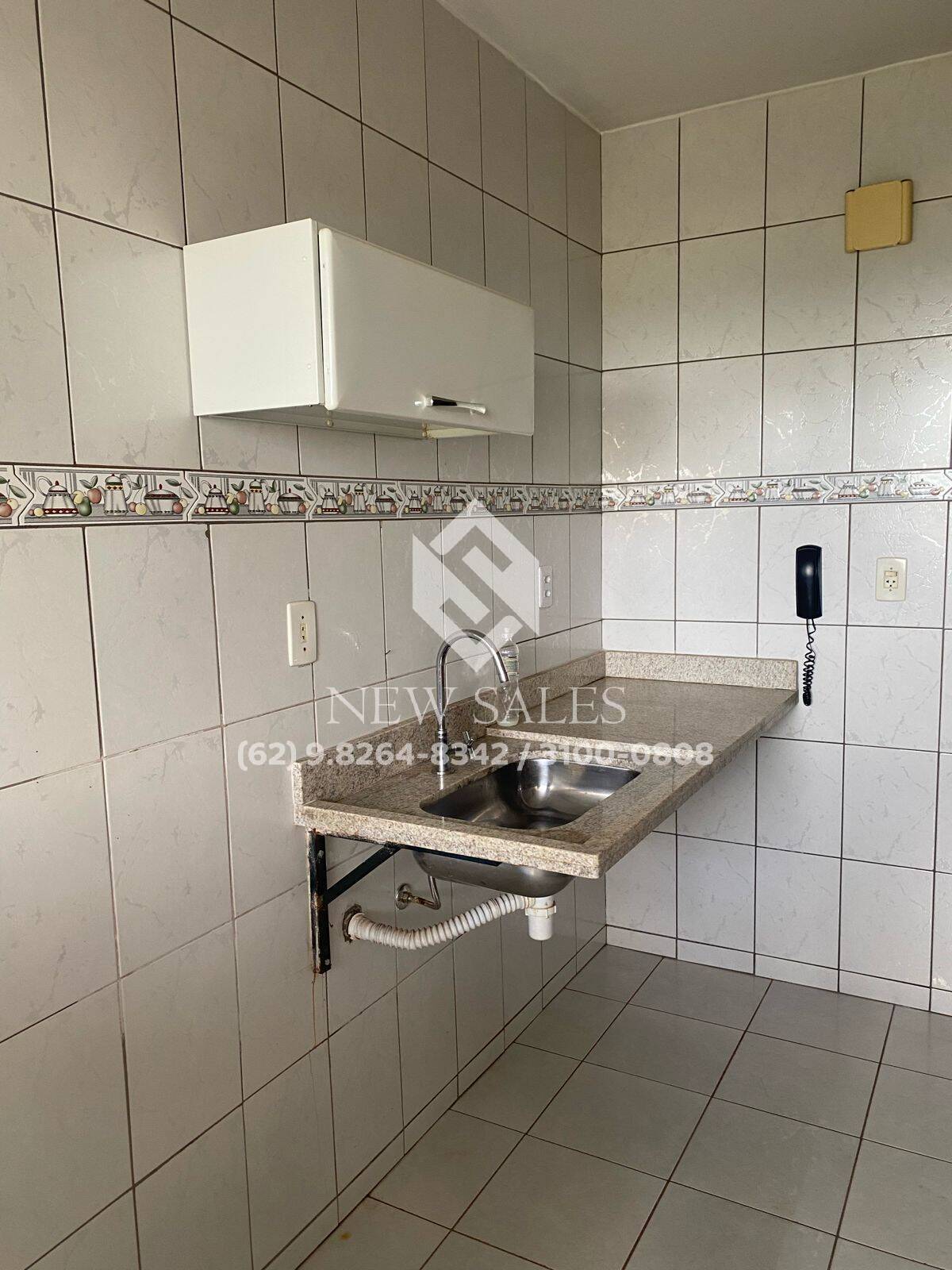 Apartamento à venda com 2 quartos, 78m² - Foto 2