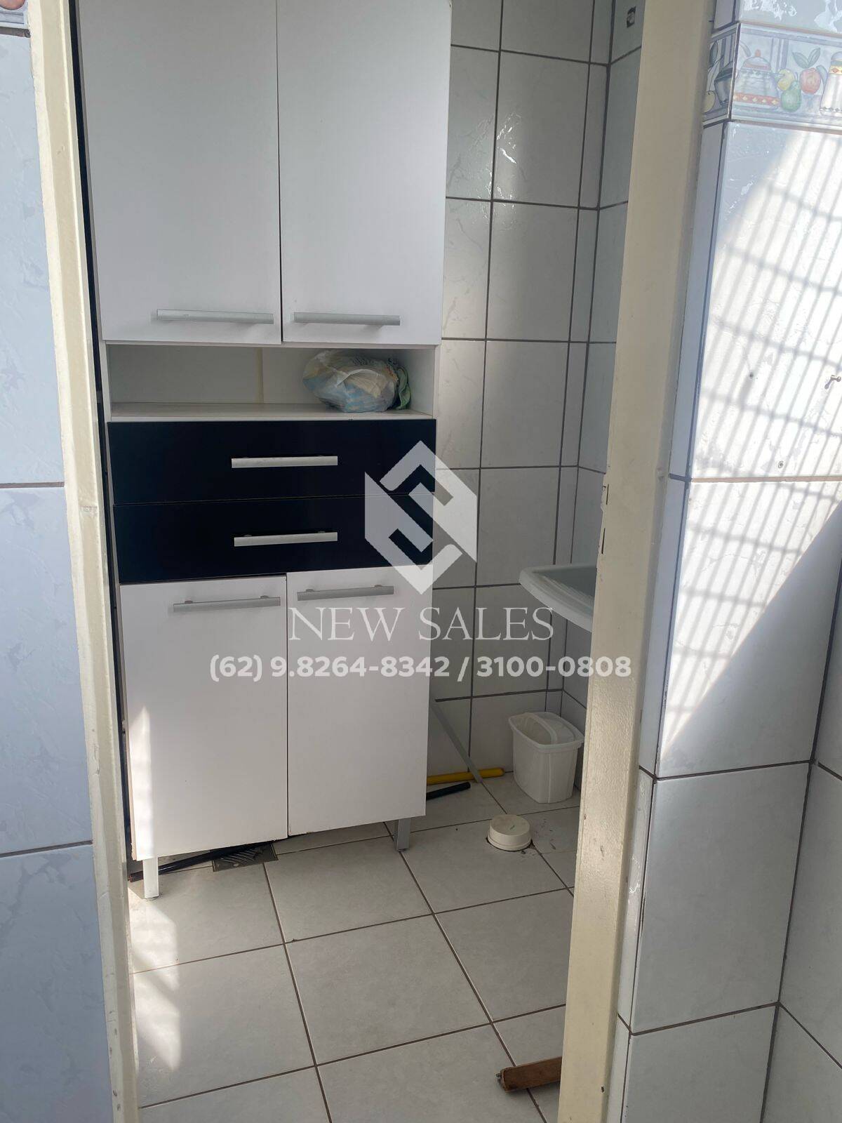 Apartamento à venda com 2 quartos, 78m² - Foto 3