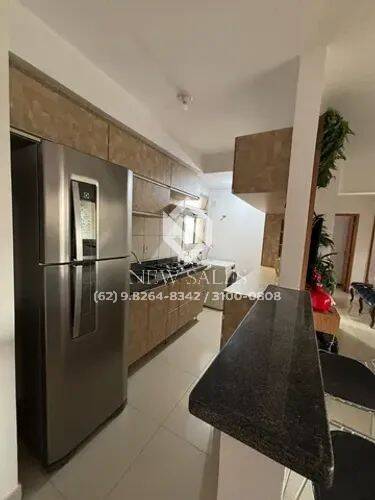 Apartamento à venda com 3 quartos, 76m² - Foto 2