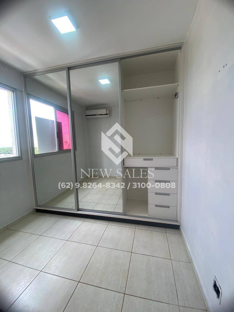 Apartamento à venda com 2 quartos, 58m² - Foto 3