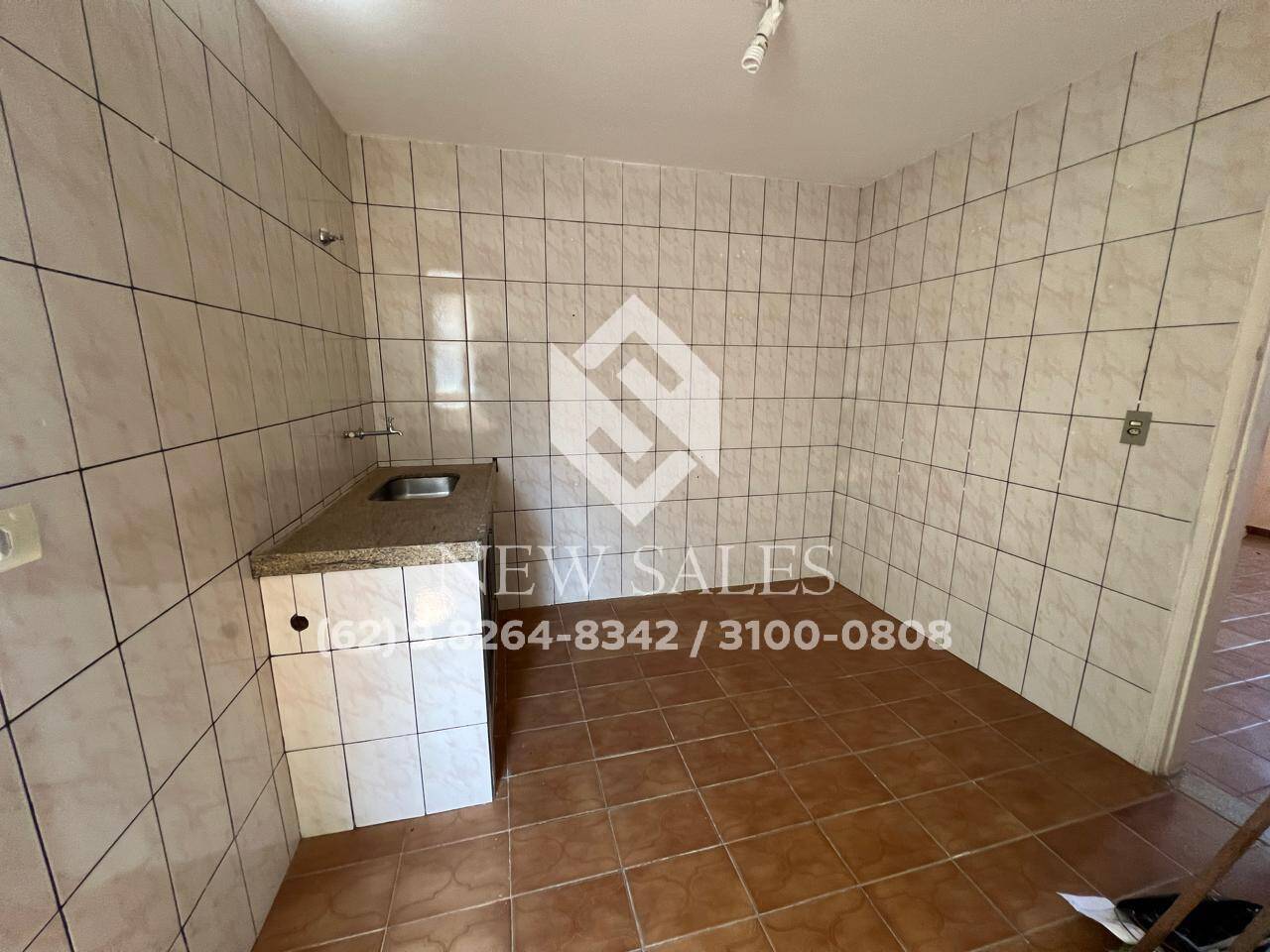 Apartamento à venda com 3 quartos, 85m² - Foto 2