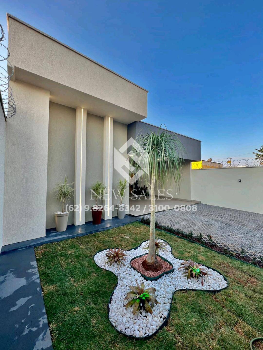 Casa à venda com 3 quartos, 200m² - Foto 1