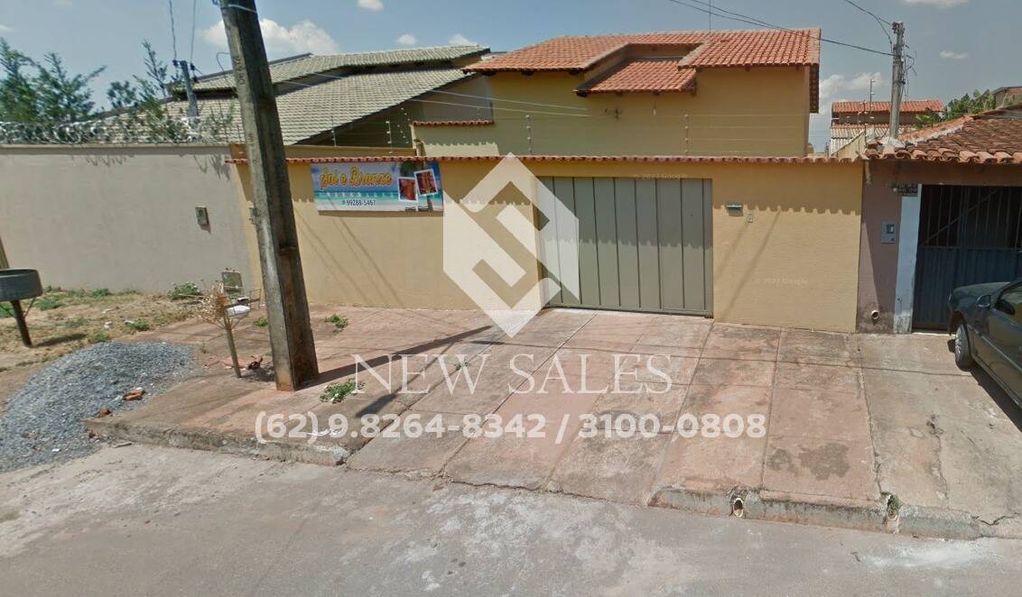 Casa à venda com 2 quartos, 317m² - Foto 2