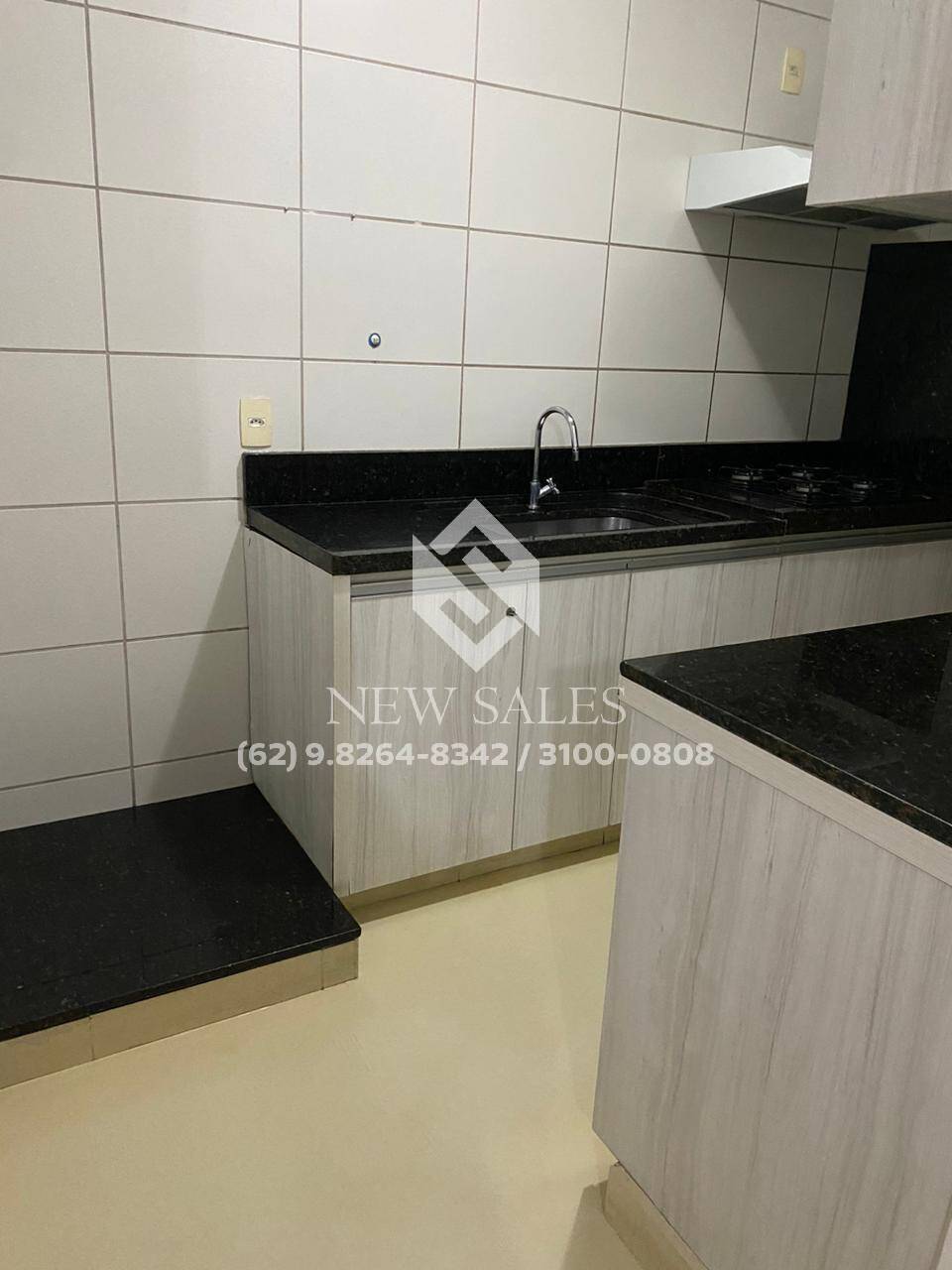 Apartamento à venda com 3 quartos, 76m² - Foto 1