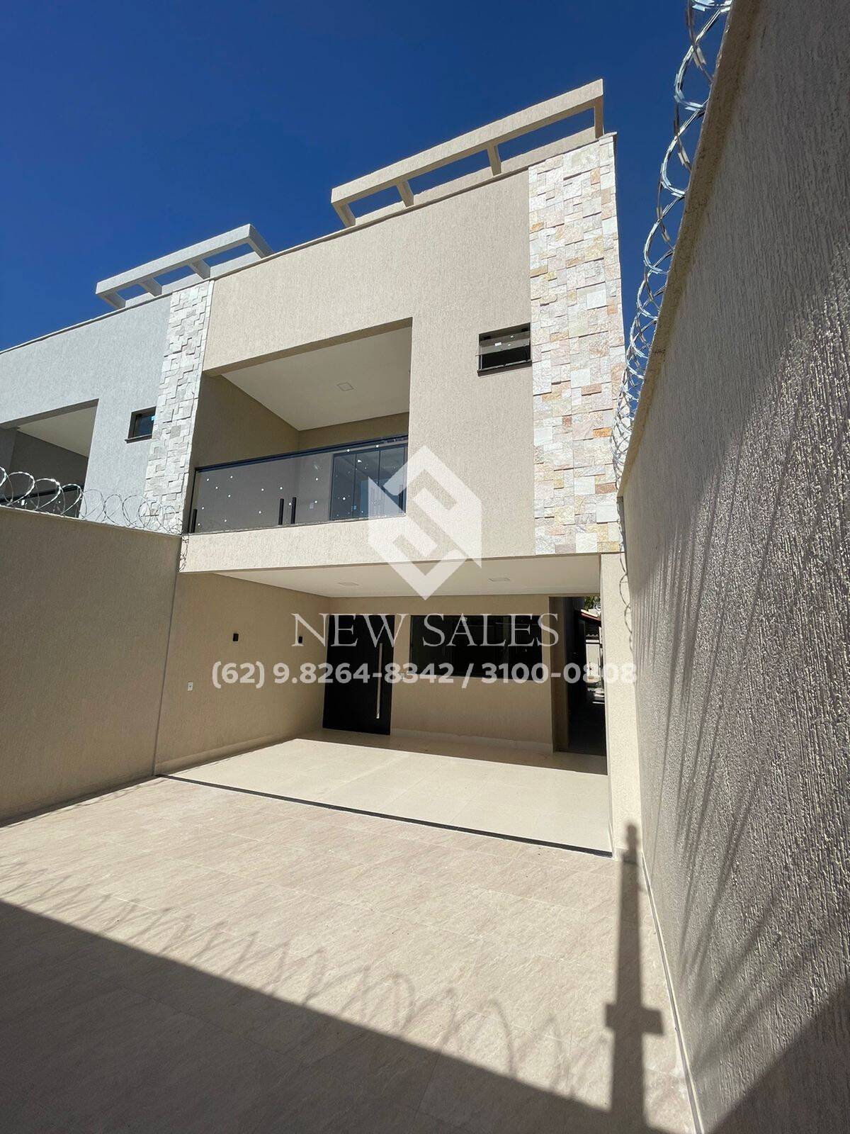 Casa à venda com 4 quartos, 240m² - Foto 4