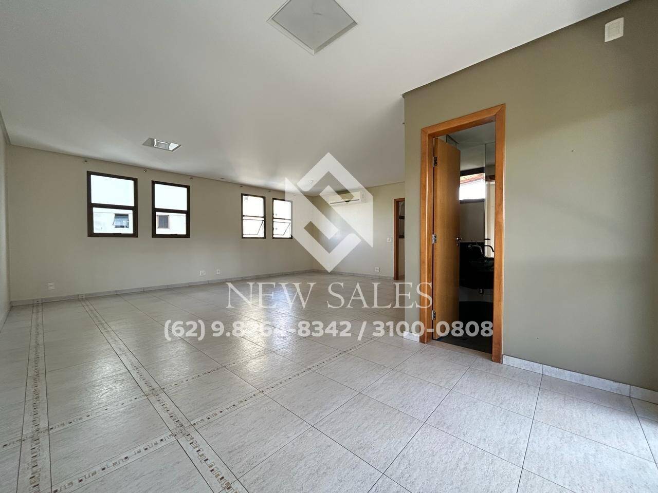 Apartamento à venda com 4 quartos, 230m² - Foto 1