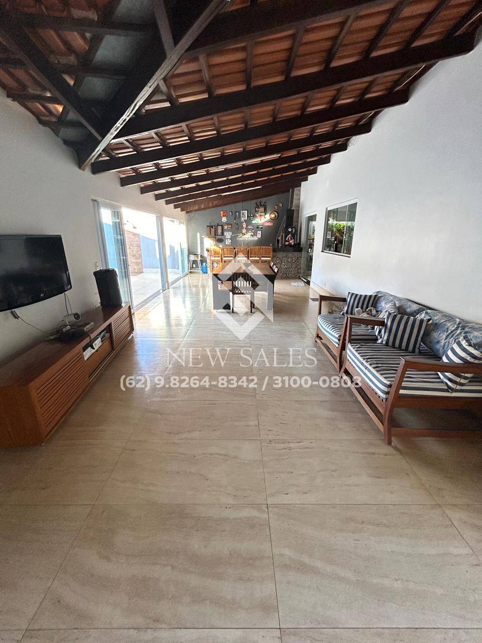 Casa à venda com 3 quartos, 326m² - Foto 11