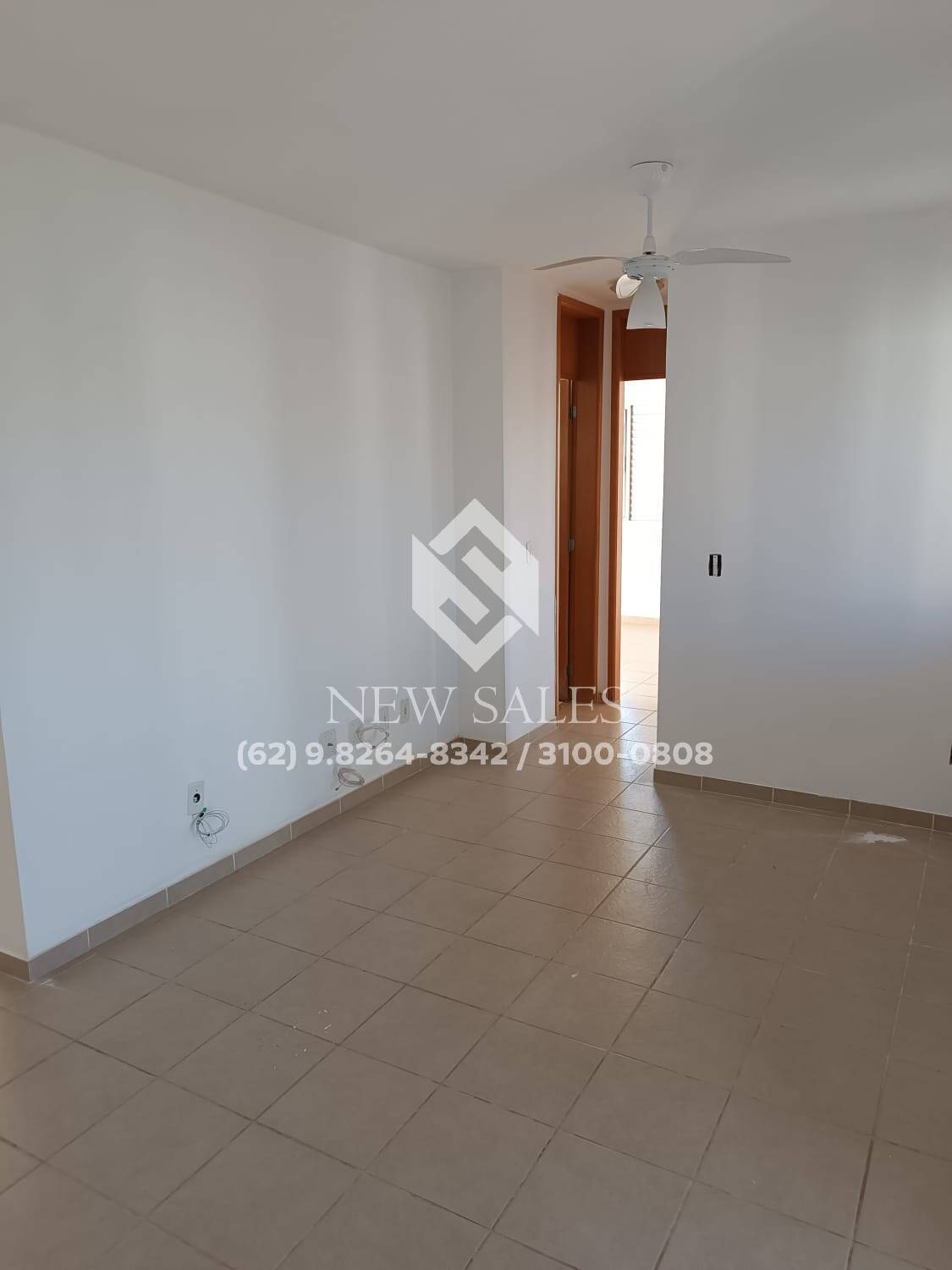 Apartamento à venda com 2 quartos, 64m² - Foto 3