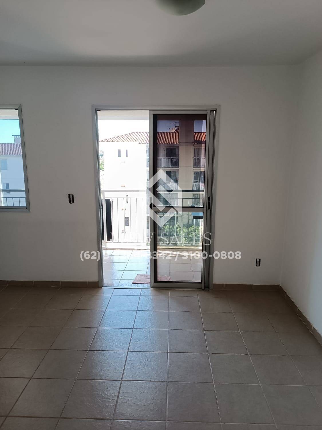 Apartamento à venda com 2 quartos, 64m² - Foto 4