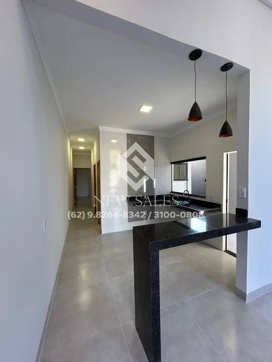 Casa à venda com 2 quartos, 65m² - Foto 2