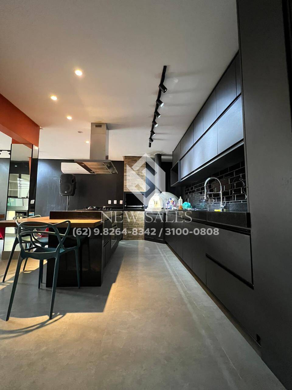 Casa à venda com 3 quartos, 190m² - Foto 4