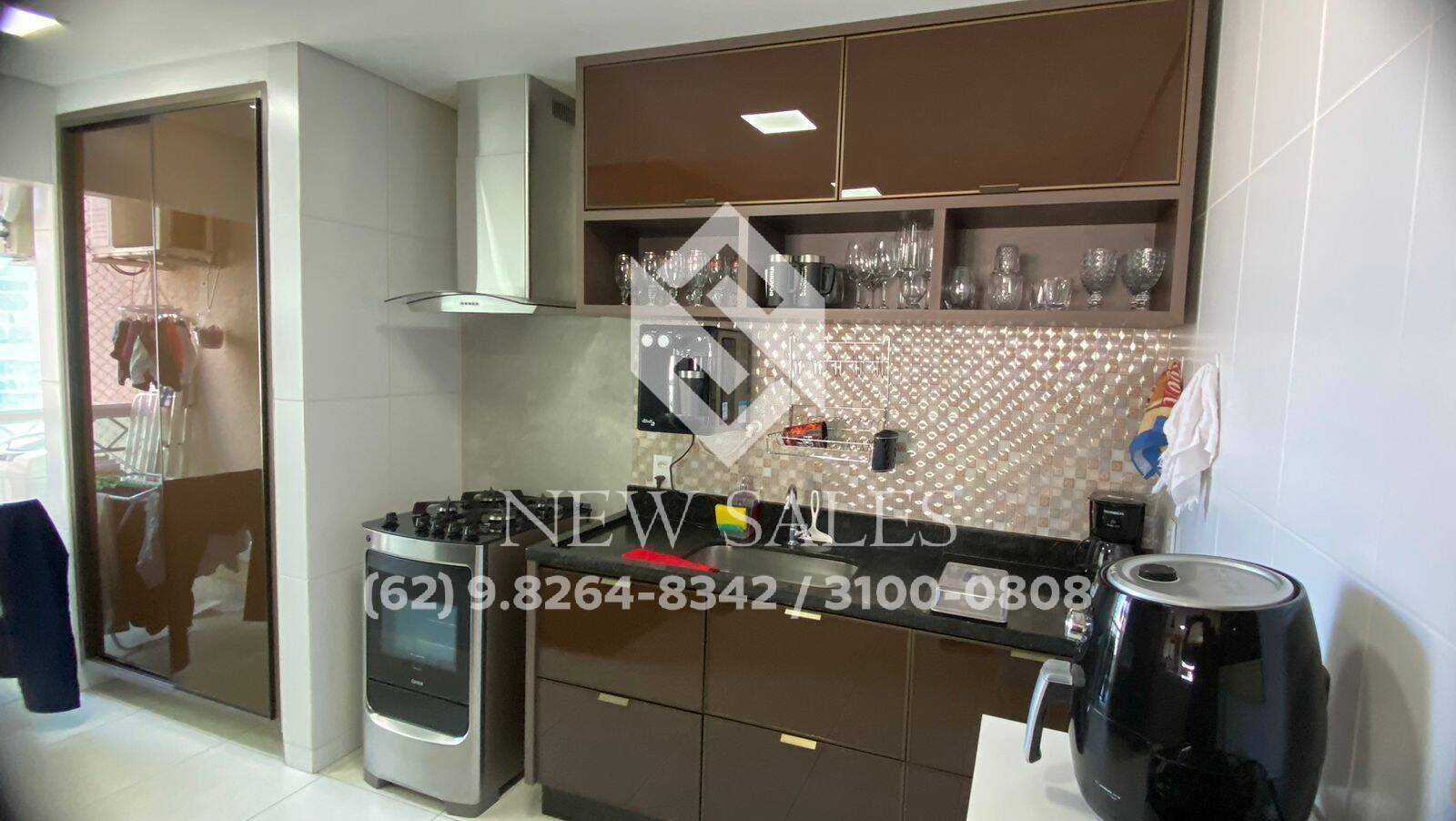 Apartamento à venda com 3 quartos, 96m² - Foto 9