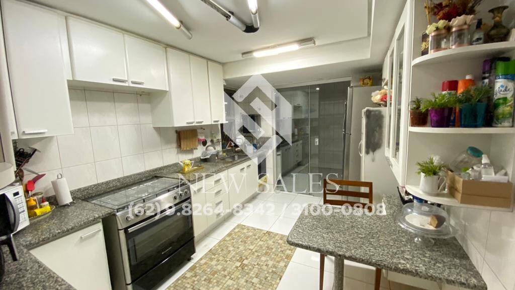 Apartamento à venda com 3 quartos, 133m² - Foto 4