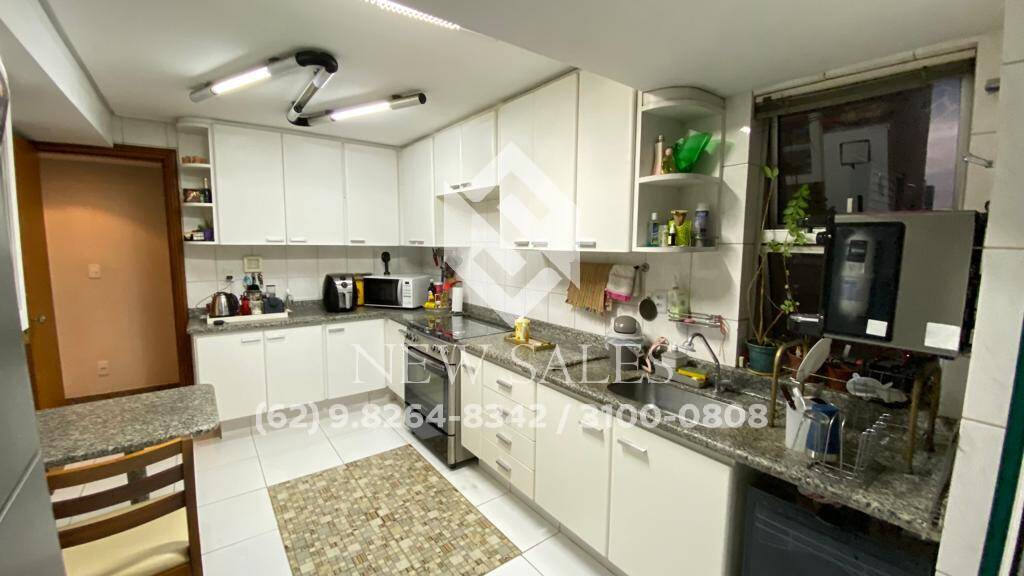 Apartamento à venda com 3 quartos, 133m² - Foto 3