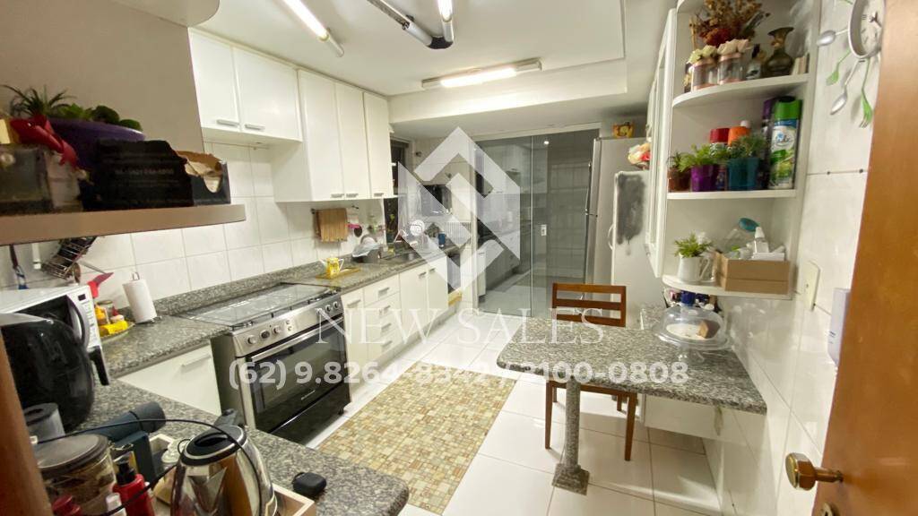 Apartamento à venda com 3 quartos, 133m² - Foto 2