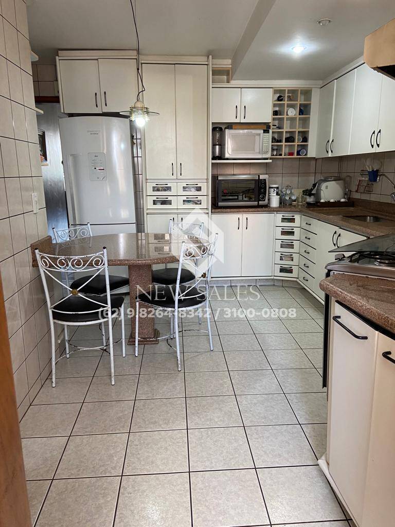 Apartamento à venda com 3 quartos, 151m² - Foto 10