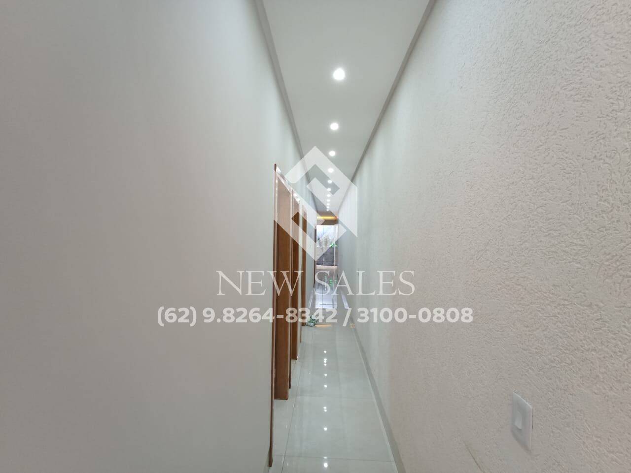 Casa à venda com 3 quartos, 180m² - Foto 2