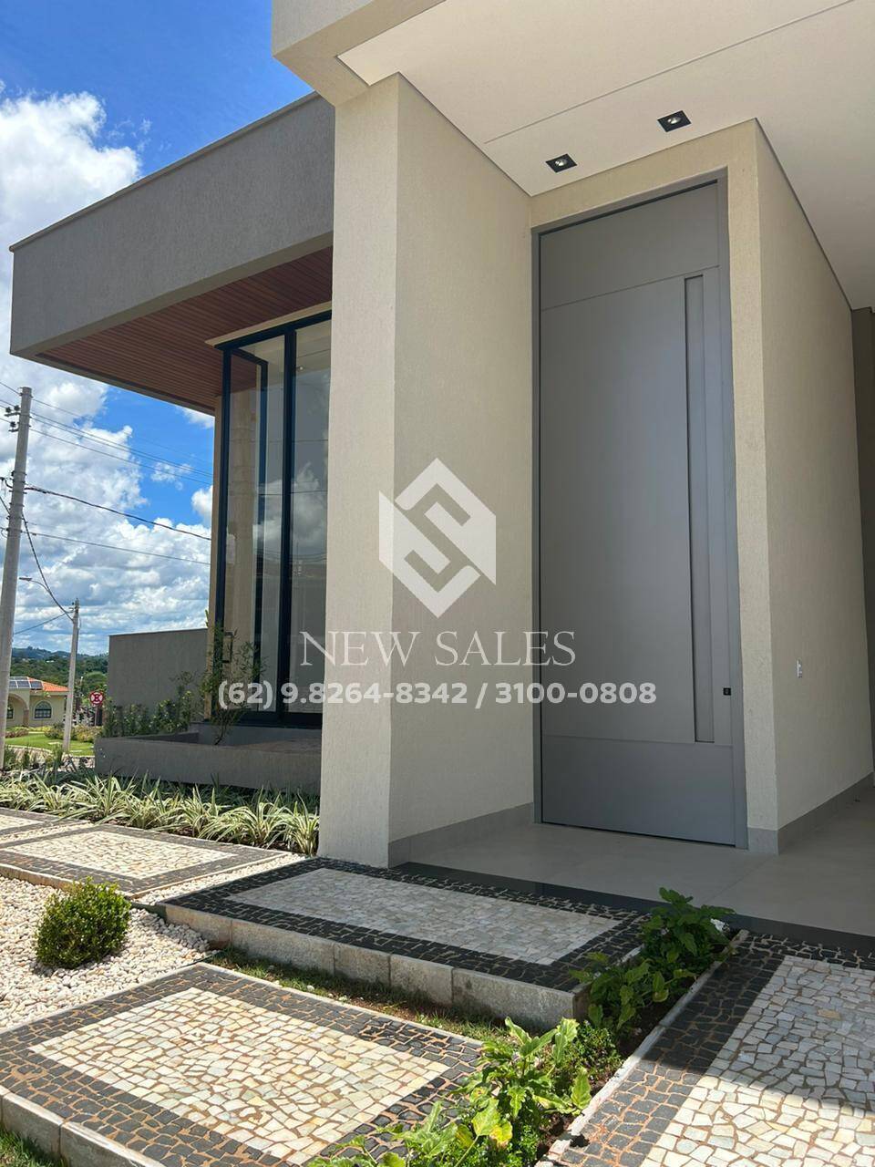 Casa à venda com 3 quartos, 264m² - Foto 2