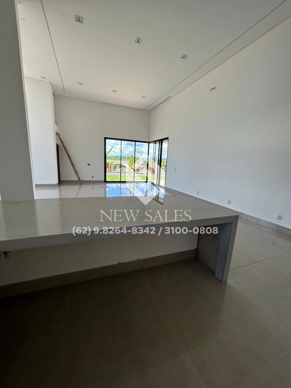 Casa à venda com 3 quartos, 264m² - Foto 18