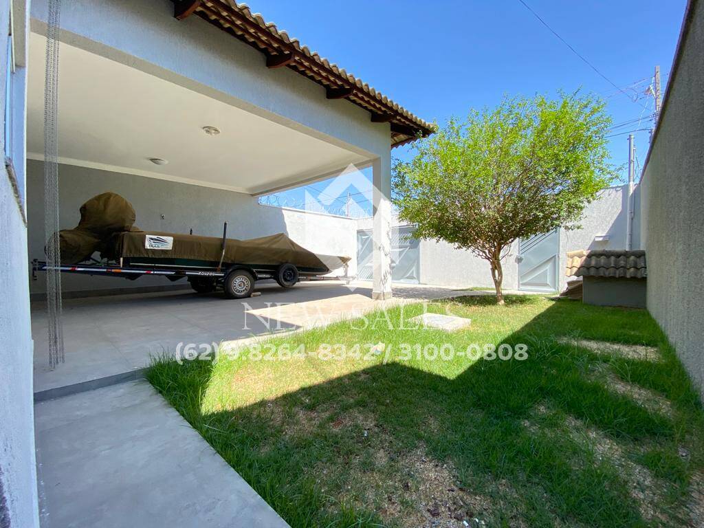 Casa à venda com 3 quartos, 160m² - Foto 2