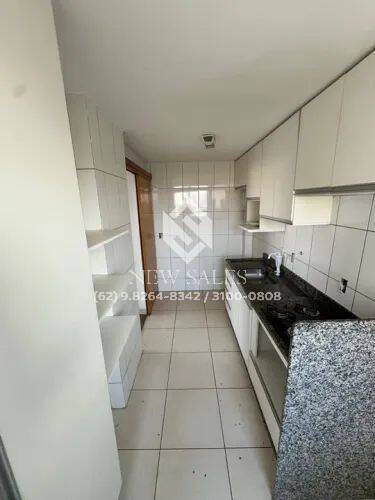 Apartamento à venda com 2 quartos, 67m² - Foto 2