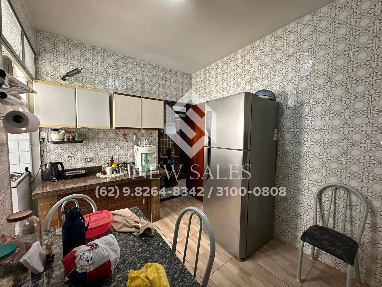 Apartamento à venda com 3 quartos, 92m² - Foto 2