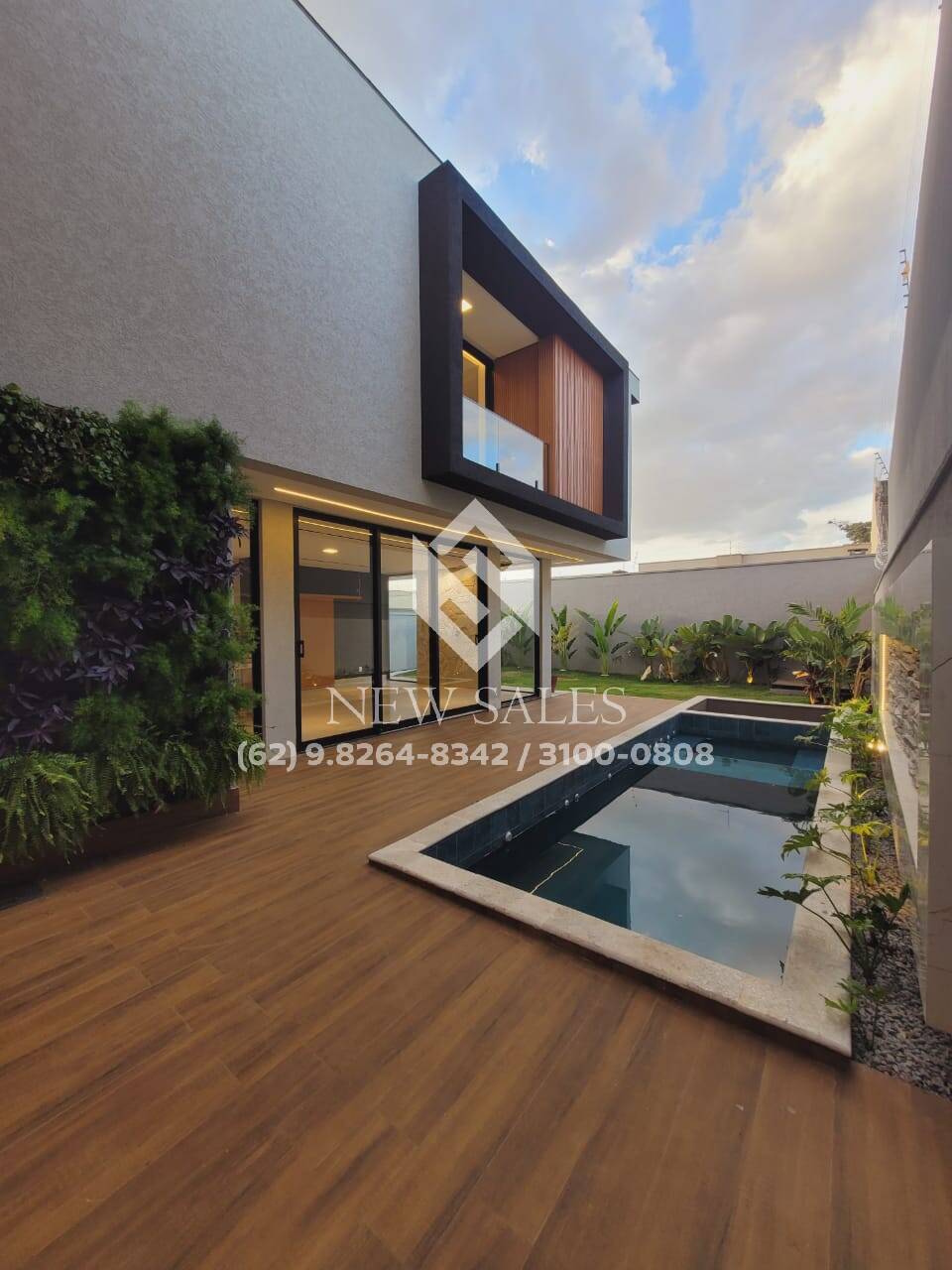 Casa à venda com 5 quartos, 282m² - Foto 4