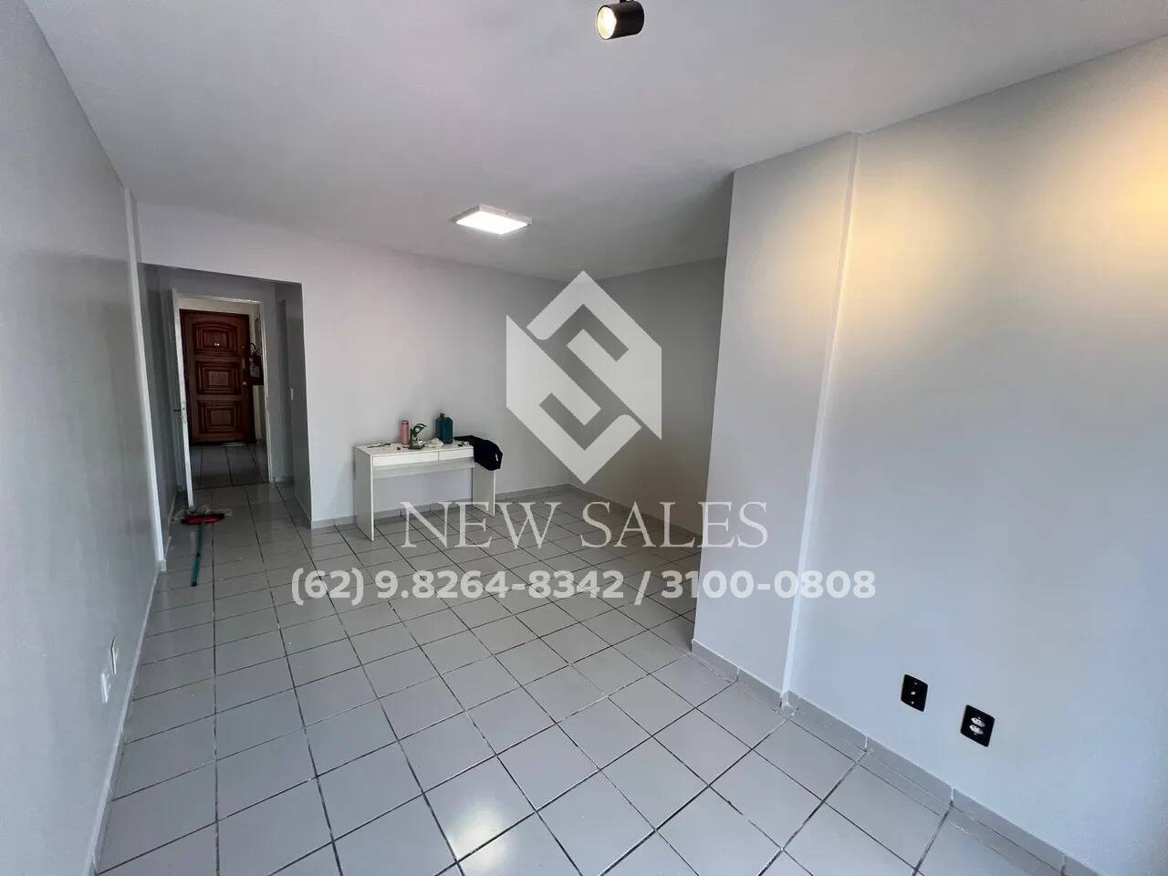 Apartamento à venda com 3 quartos, 75m² - Foto 4