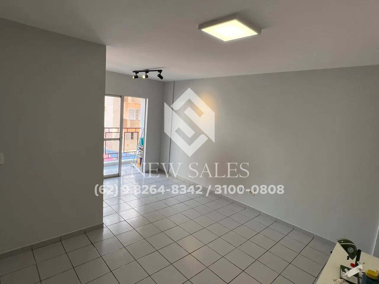 Apartamento à venda com 3 quartos, 75m² - Foto 1