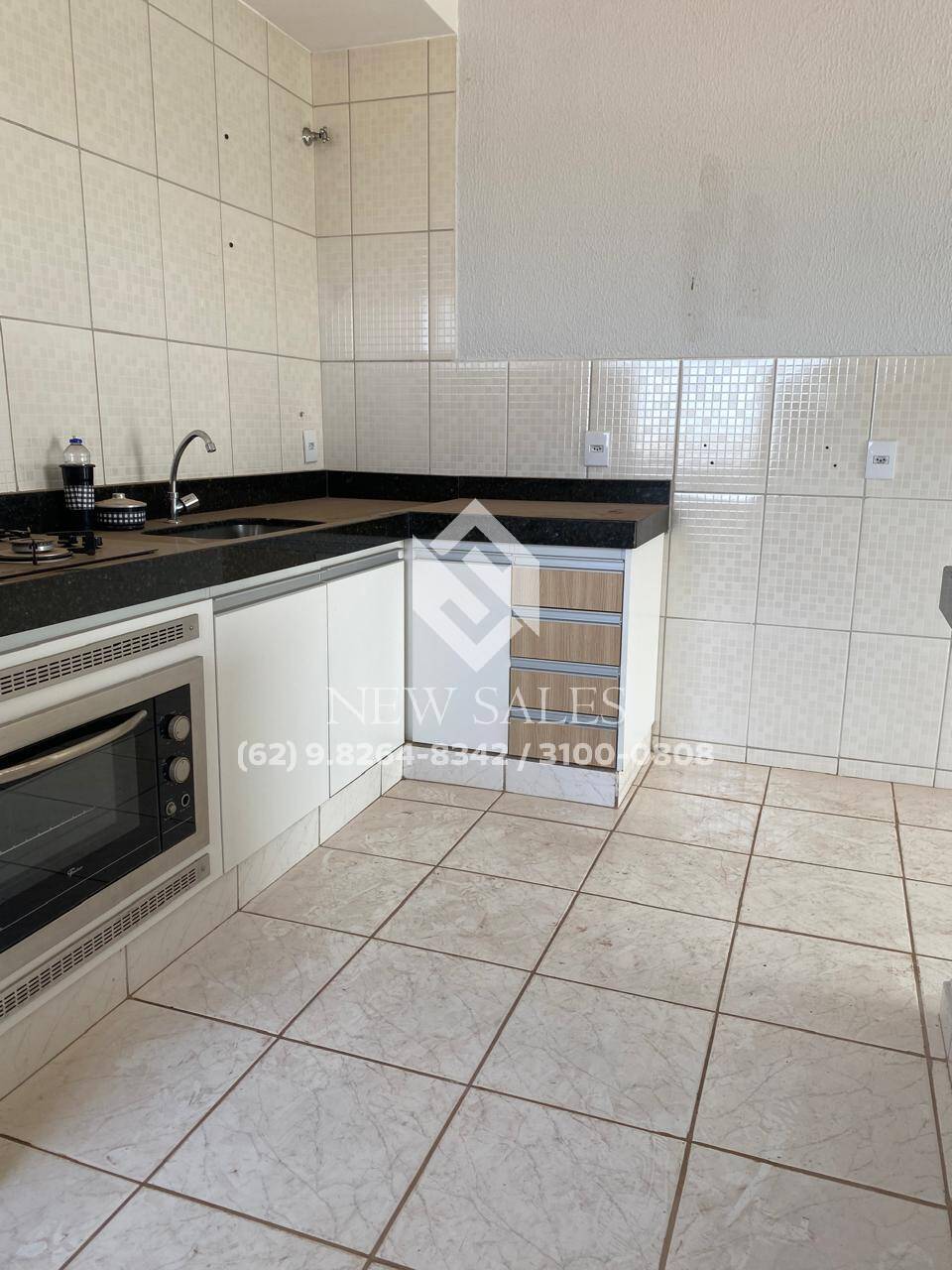 Apartamento à venda com 2 quartos, 77m² - Foto 1